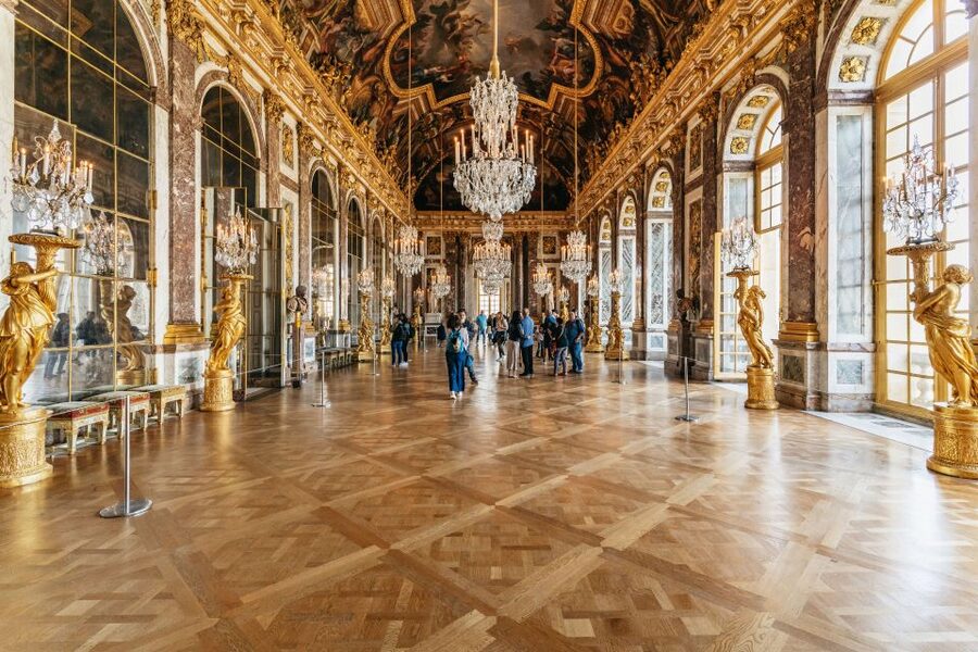 Versailles: Skip-the-Line Tour of Palace and Gardens Access - Adding Marie Antoinette’s estate and the Trianon