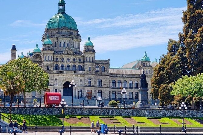 Victoria 1-Day Tour From Vancouver (Butchart Gardens) (Chn&Eng) - Guides make or break the day