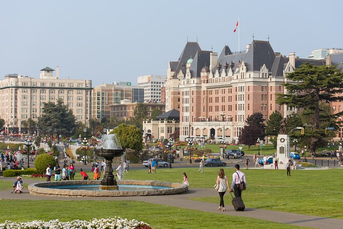 Victoria and Butchart Gardens, an Elevated Experience - What the guide and driver add