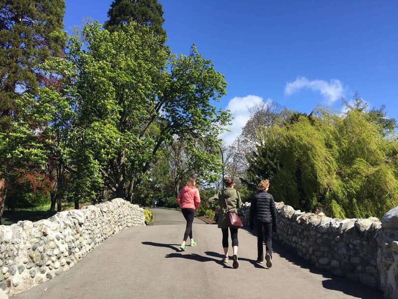 Victoria, BC: City Tour and Butchart Gardens Combo Tour - Victoria in one focused hour