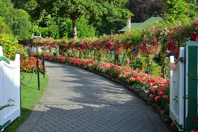Victoria & Butchart Gardens Tour with Ferry from Vancouver - A full day from Vancouver to Vancouver Island