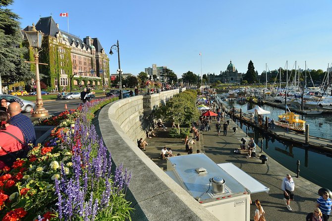 Victoria & Butchart Gardens Tour with Ferry from Vancouver - What the guide adds to a long day
