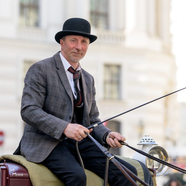 Vienna: Carriage Ride Through Schönbrunn Palace Gardens - Booking Details That Matter