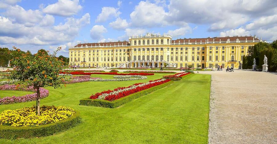 Vienna: Schönbrunn Palace & Gardens Skip-the-Line Tour - Key points at a glance