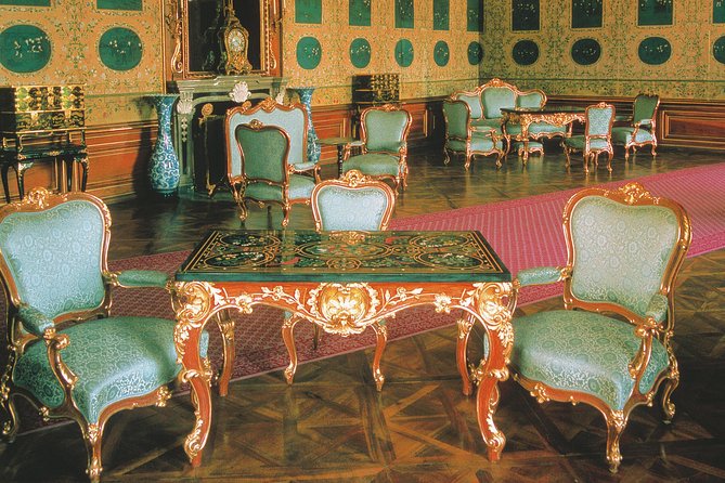 Vienna: Skip the Line Schönbrunn Palace and Gardens Guided Tour - How the tour ends and what you can do next