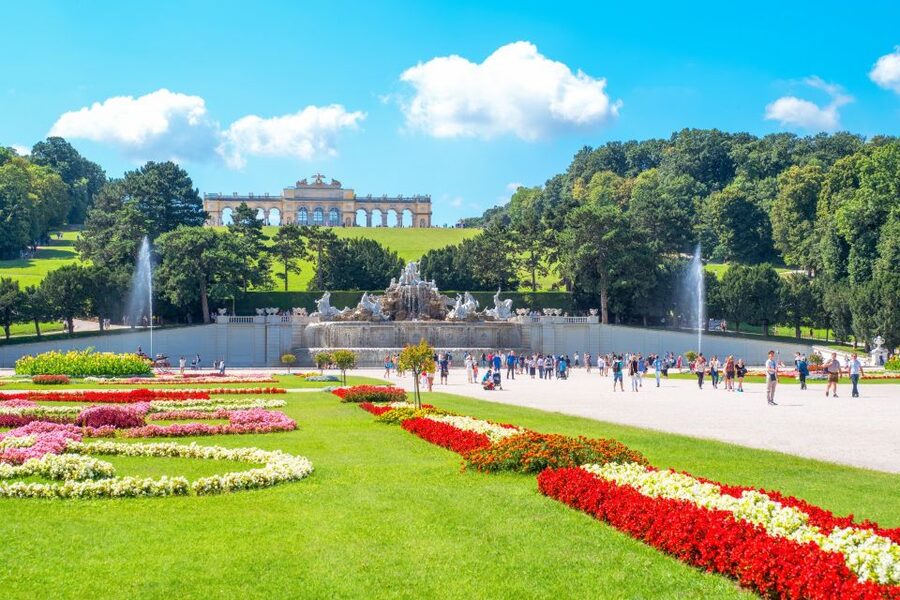 Vienna: Skip-the-Line Schönbrunn Palace & Gardens Tour - Meeting at the palace courtyard