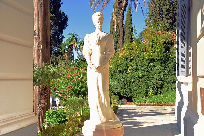 Vienna: Skip-the-Line Ticket to Sisi Museum, Hofburg and Gardens - How to make the visit better
