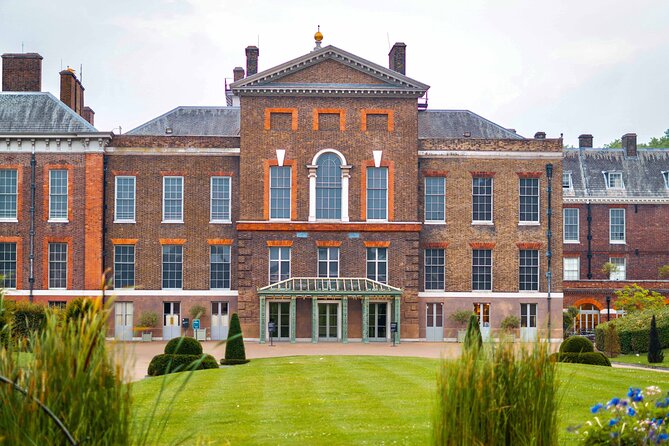 VIP Kensington Palace Gardens Tour & Royal Tea Crown Experience - Meeting near Hyde Park