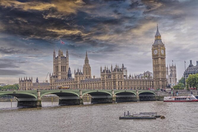 Visit Kew Gardens & 3 Hour Westminster Walking Tour - Starting at The Ritz and crossing Green Park