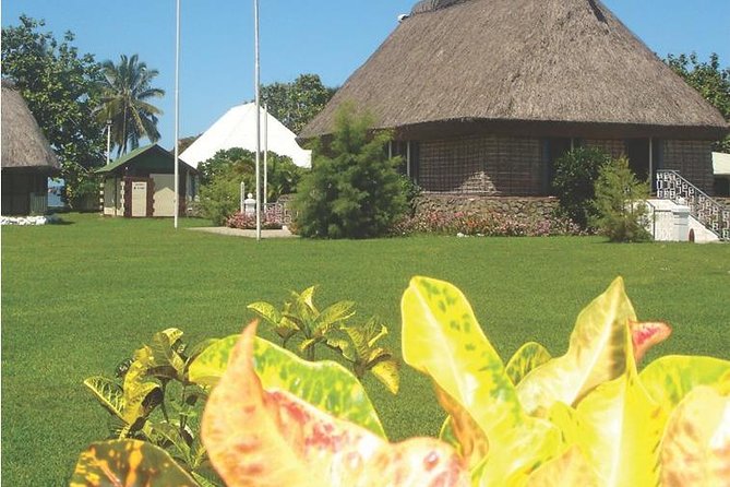 Vuda Lookout, Vesisei Village, Market, Temple & Garden of Sleeping Giant Tour - Namaka Market and a taste of daily Nadi
