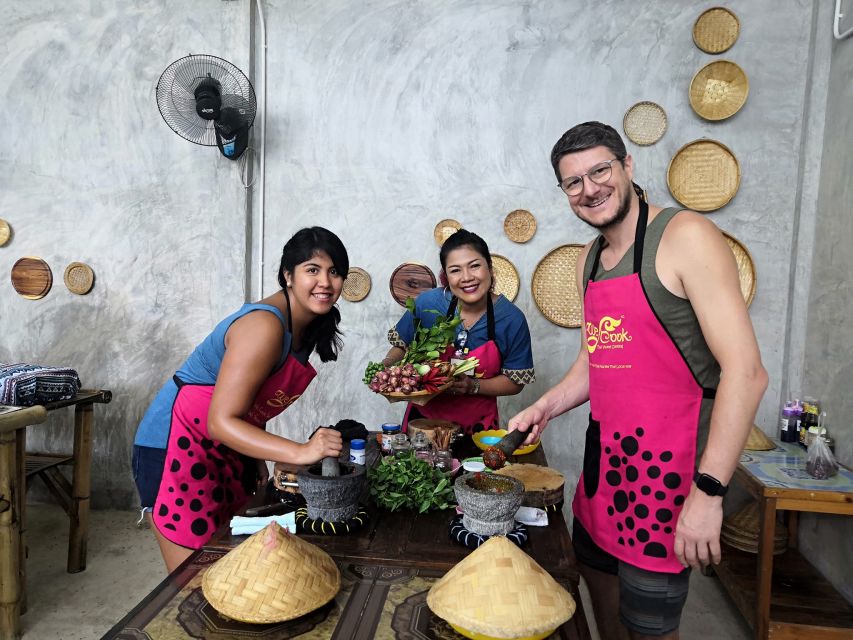 We Cook Thai Home Garden Cooking School - Group size, pace, and personal attention