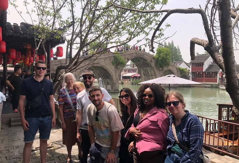 Yu Garden, Old Street, Bund & Zhujiajiao Water Town Bus Tour - Returning to Shanghai and seeing the Bund