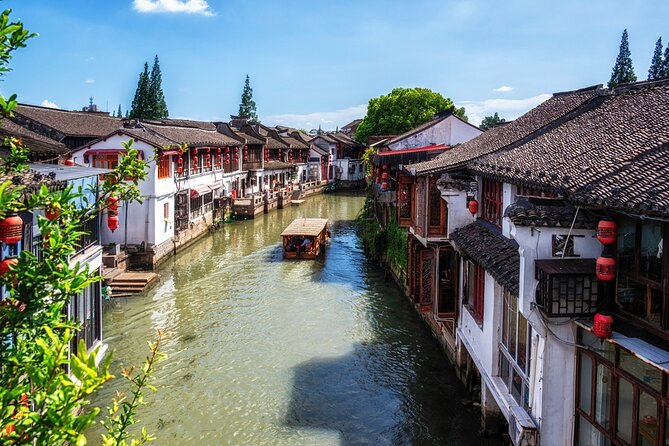 Zhujiajiao and Yu Garden Tour with Wonton Making in Shanghai - Zhujiajiao and its old canals